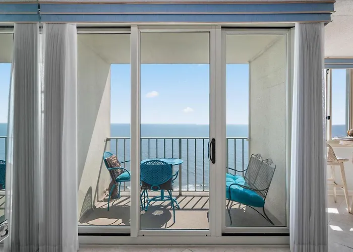 Private Oceanfront Balcony From 3 Bedroom In The Quay Building! Ferienhaus Ocean Stadt