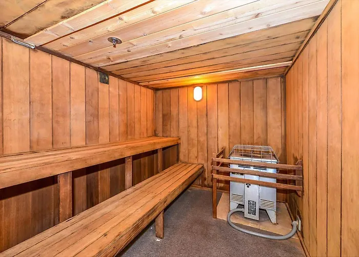 Private Oceanfront Balcony From 3 Bedroom In The Quay Building! Ferienhaus Ocean Stadt